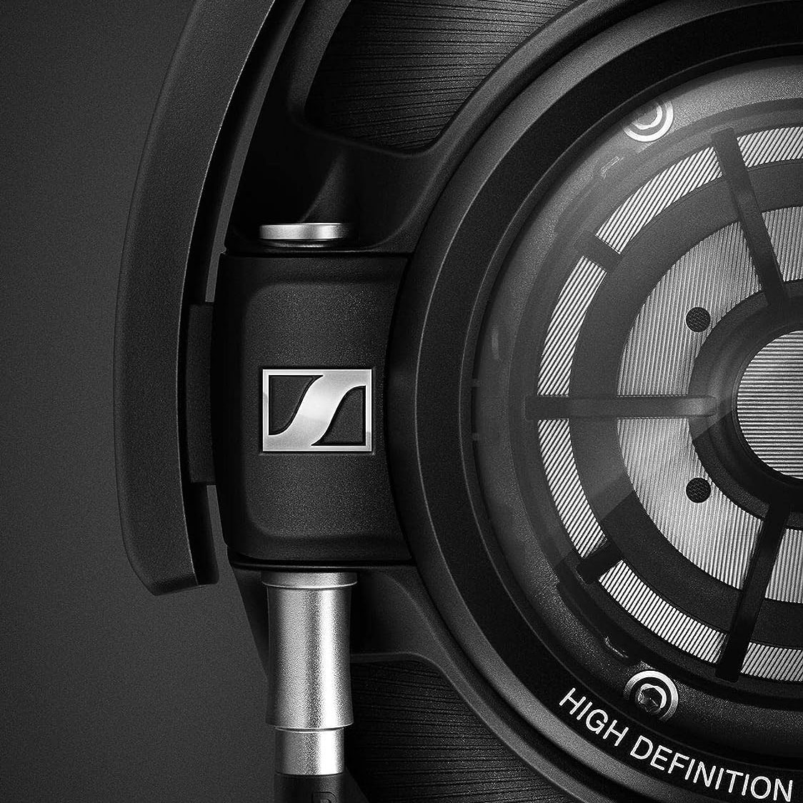 Sennheiser HD 820 Closed-Back Reference Headphones - Image 3